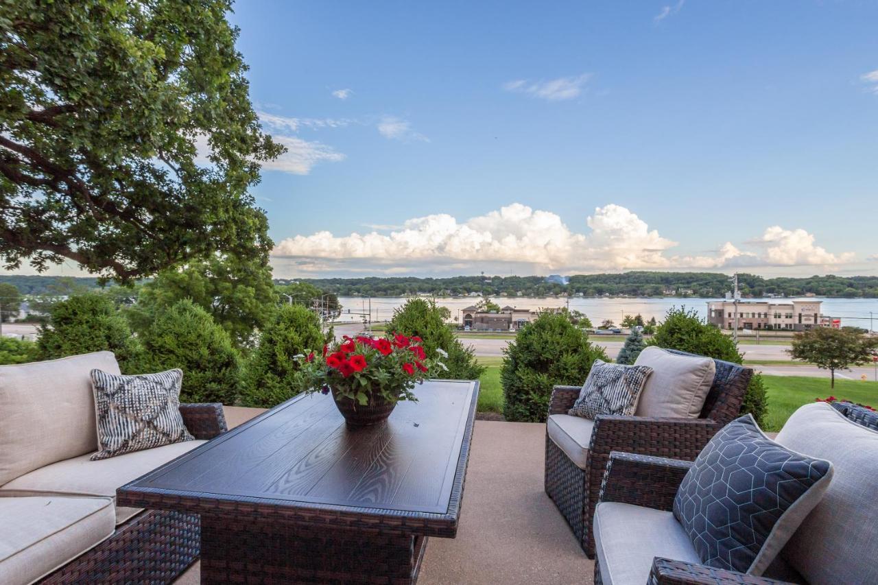 River View Lodge Le Claire Eksteriør bilde